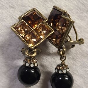 HEIDI DAUS Swarovski brown & Gold Crystal Clip On Dangle Earrings NWOT